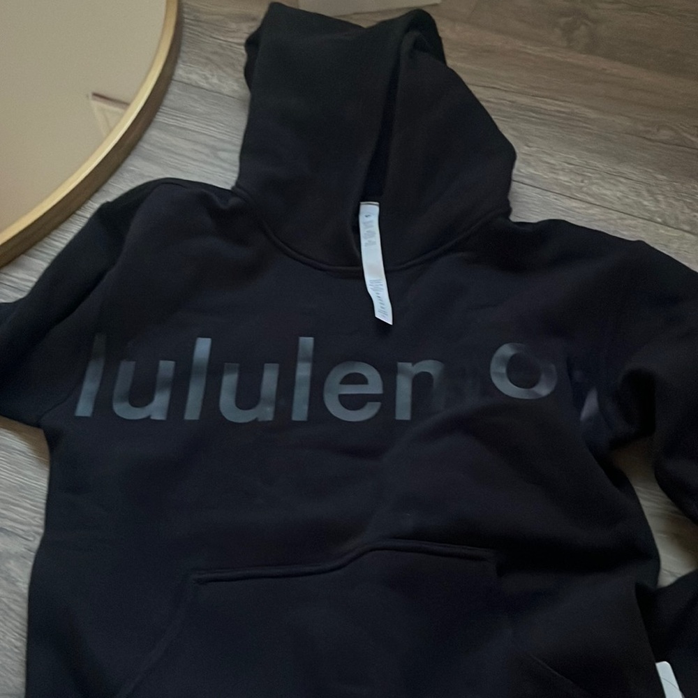 Lululemon black hoodie (new with tag)